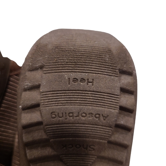 Munro American Bronze Mary Jane Slip-on Shoes, Made in USA, Size 7 - Picture 12 of 13